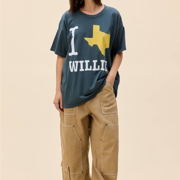 Daydreamer Tops - Daydreamer Willie Nelson Tee